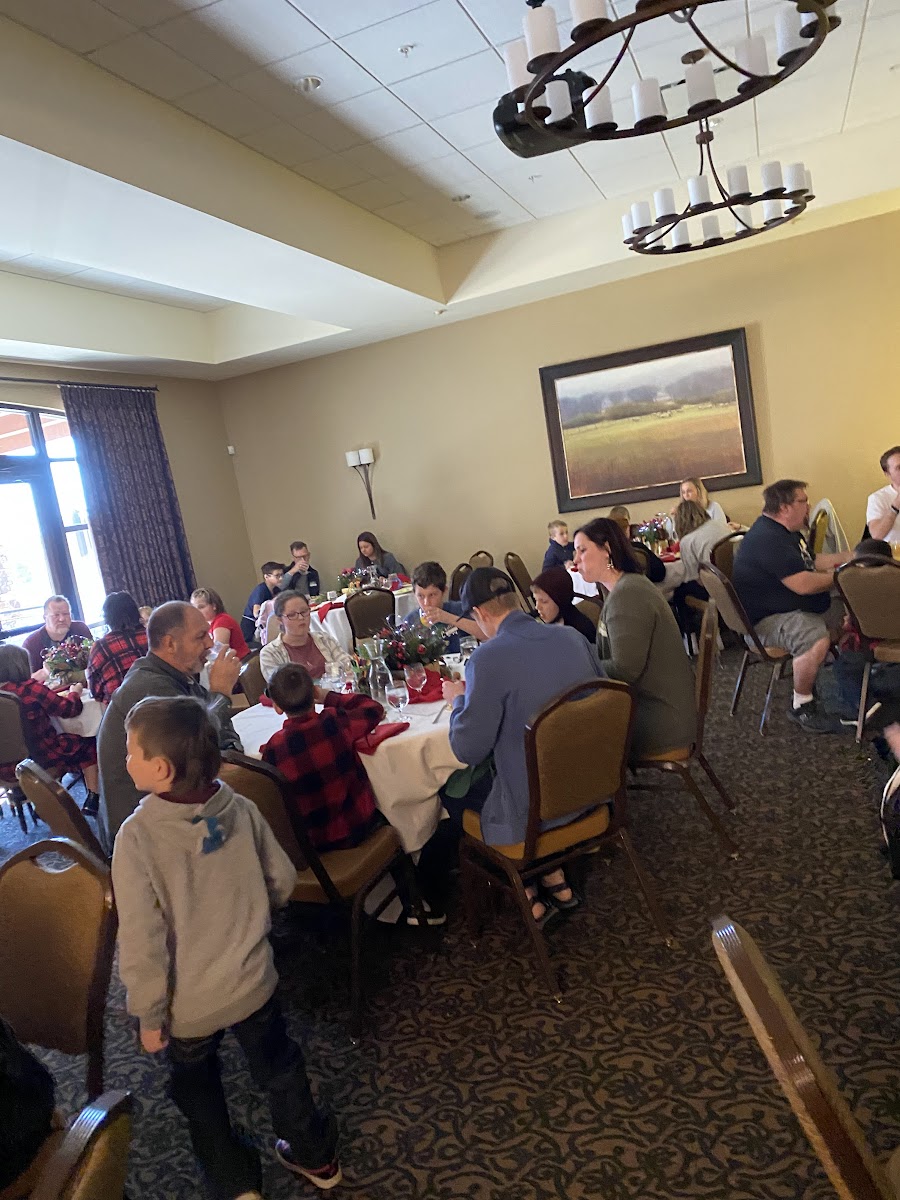 Families dining together